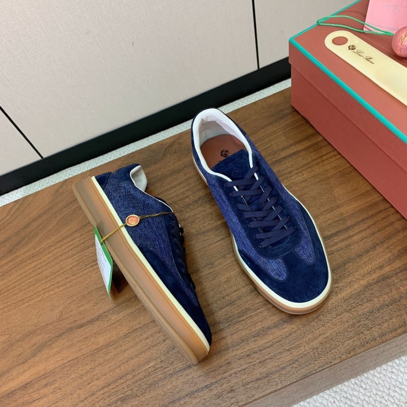 L0r0 P1ana sneakers